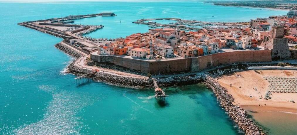 Апартаменты Dimora Brezza Di Mare Термоли Экстерьер фото